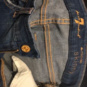 7 for all mankind sz 27 distressed skinny midrise